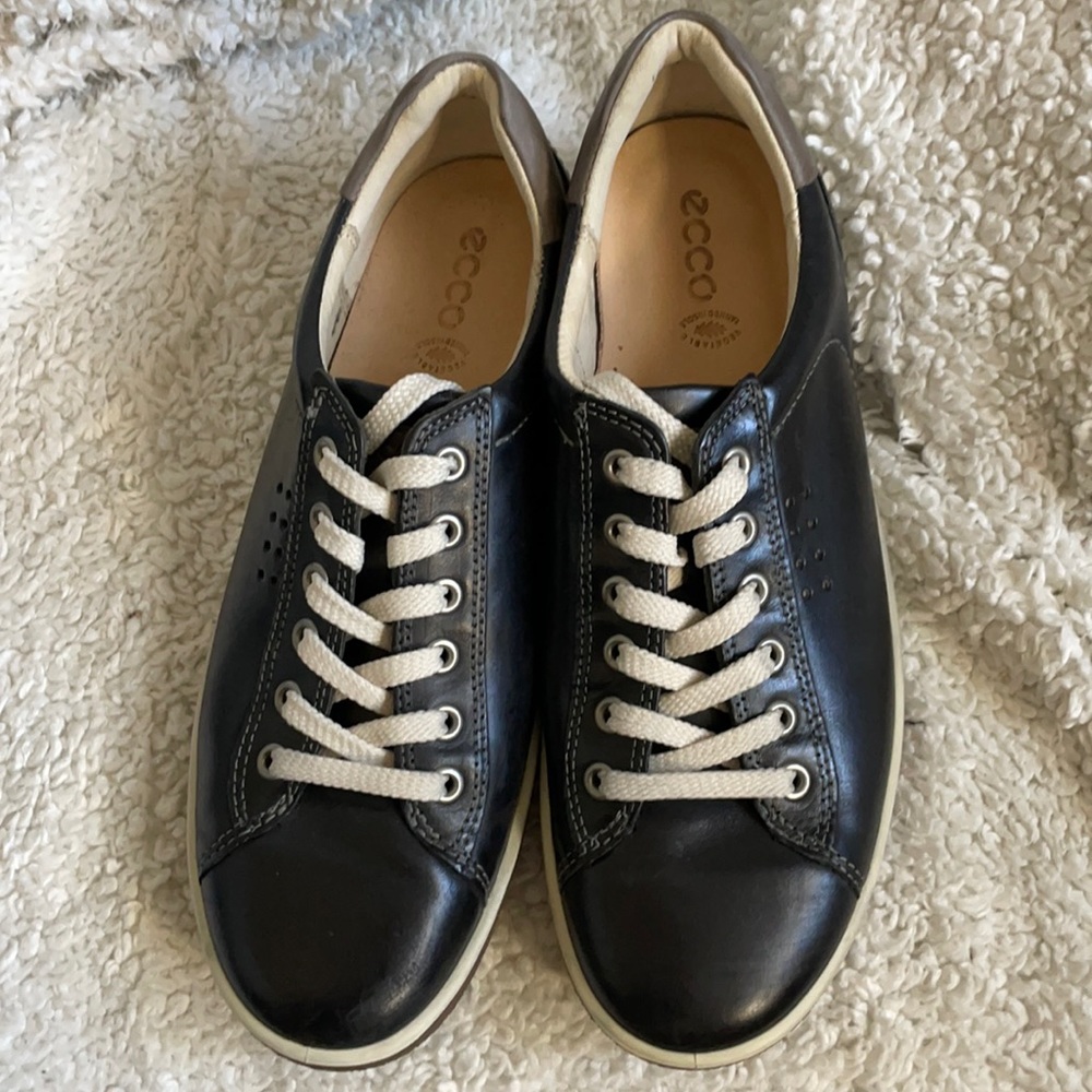 ECCO Womens Black Shoe Size 40